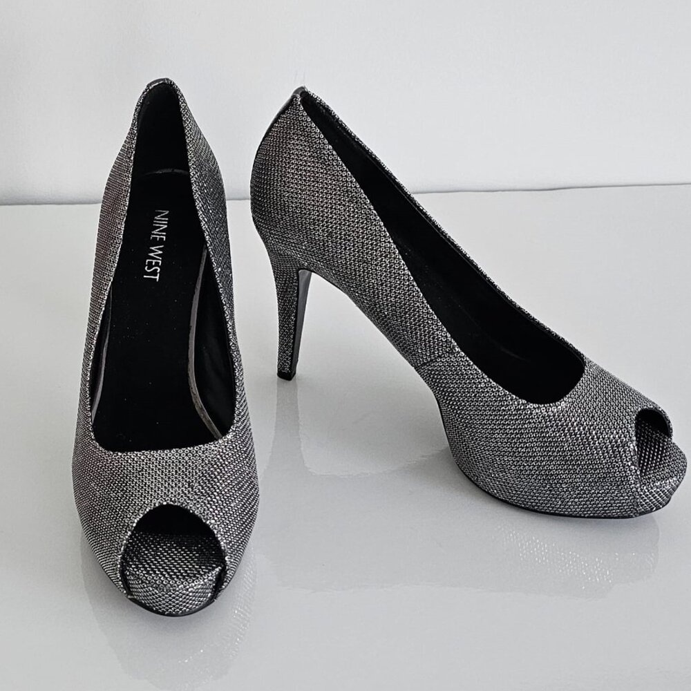 NINE WEST HIGH HEELS! METALIC!